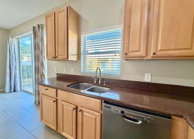 Foto del edificio - 709 Fortanini Cir