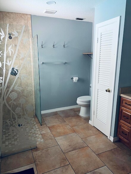 Building Photo - 1785 SE Westmoreland Blvd