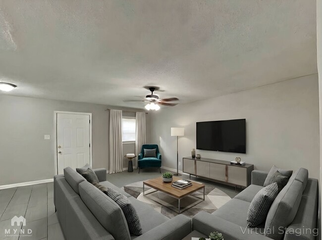 Building Photo - 5607 Maple Tree Dr