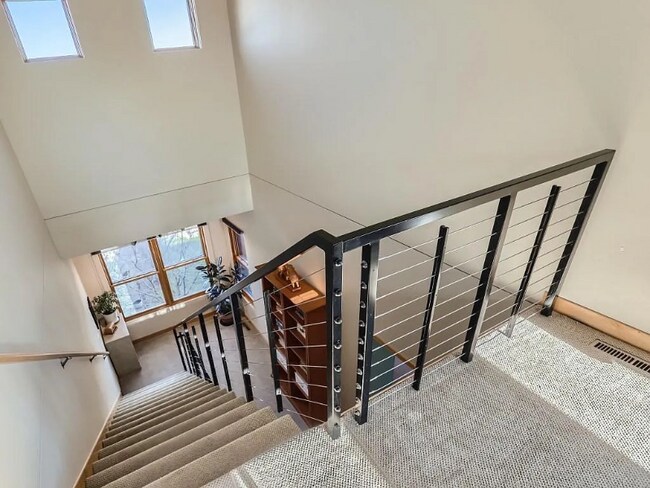 Foto del edificio - 166 2nd St N