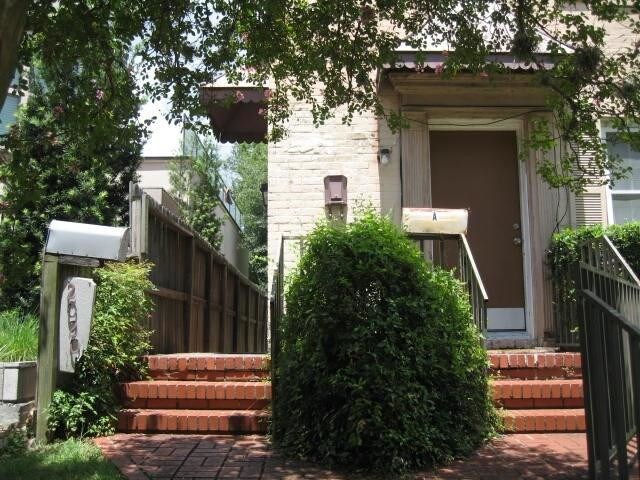 Building Photo - 2020 Buffalo Terrace