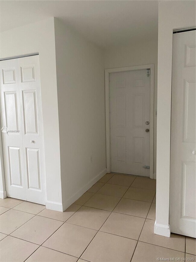 Foto del edificio - 9372 SW 36th St