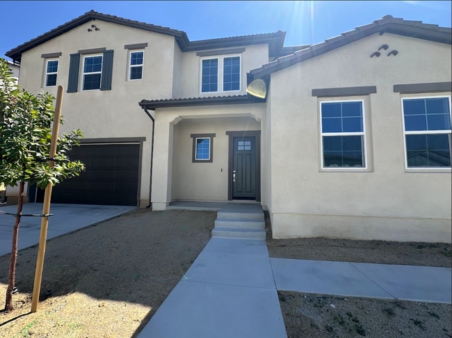 Foto del edificio - 24392 Calle La Roca