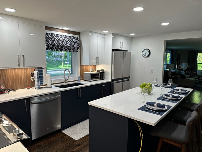 Foto del edificio - 6 Nancy Ln