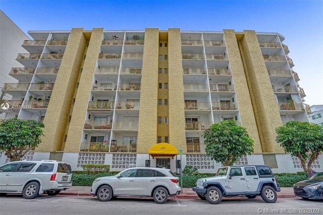 Building Photo - 1340 Lincoln Rd