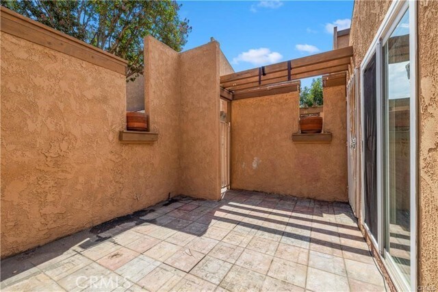 Foto del edificio - 2700 N Brea Blvd