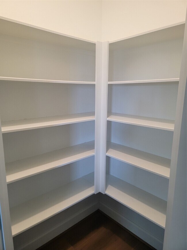 Foto del edificio - 940 Tillman Ln