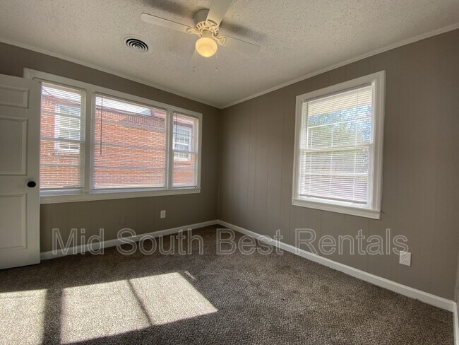 Foto del edificio - 2033 Warren St