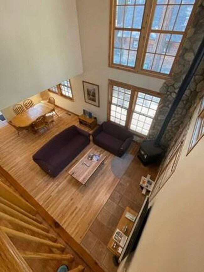 Foto del edificio - 3BD knotty pine home, available 1/2/2026 f...