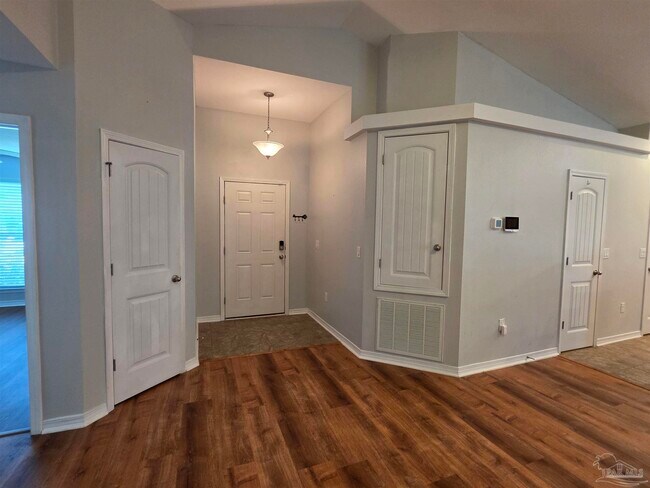 Building Photo - 5574 Peach Dr