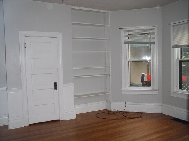 BR #1 Built in Shelves - 1035 11th E Ave