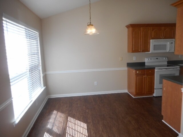 Building Photo - 3702 Tuxford Lane