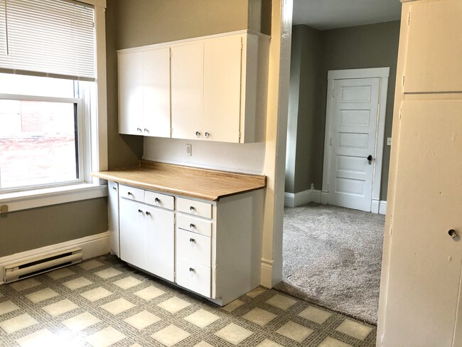 kitchen into living area - 108 King St