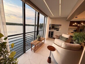 Building Photo - 3200 N Ocean Dr