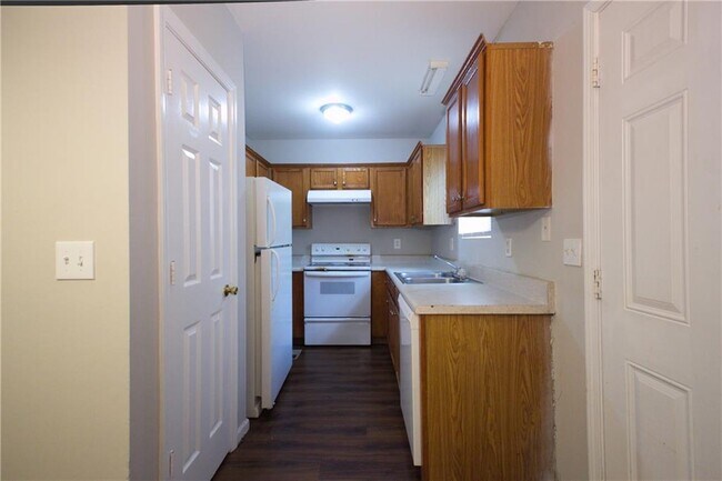 Foto del edificio - 501 Pine Park St
