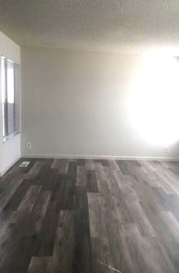 Building Photo - 3133 Acorn Ct