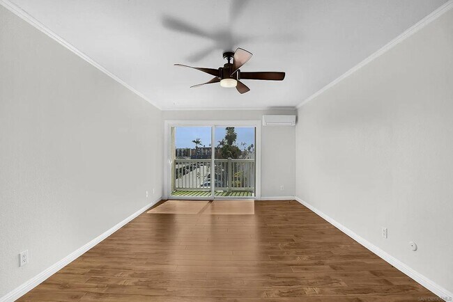 Foto del edificio - 3030 Suncrest Dr