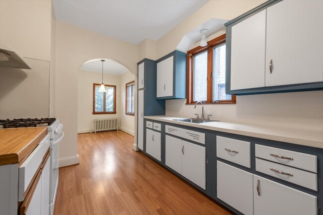 Foto del edificio - 6430 Fitchett St