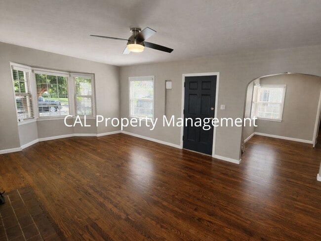 Building Photo - Charming 2 bedroom 1 Bath Maple Park