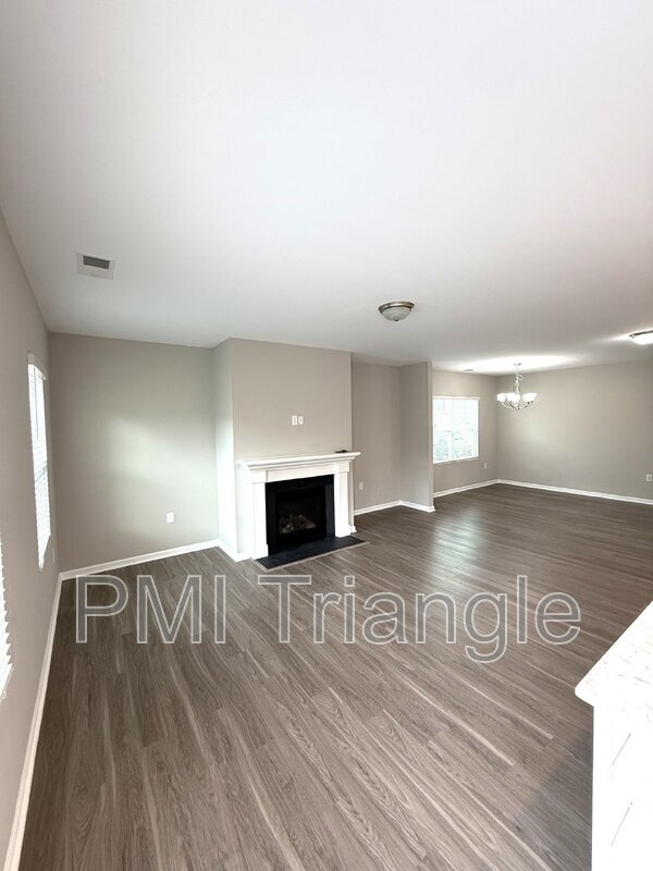 Foto del edificio - 1103 Excite Ave