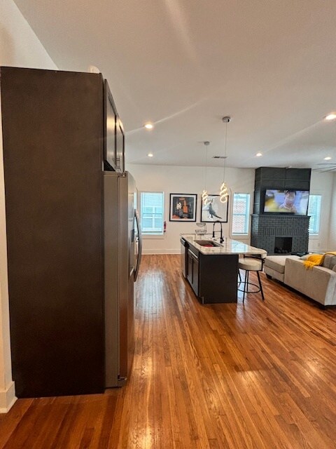 Foto del edificio - 1369 Bryan Ave