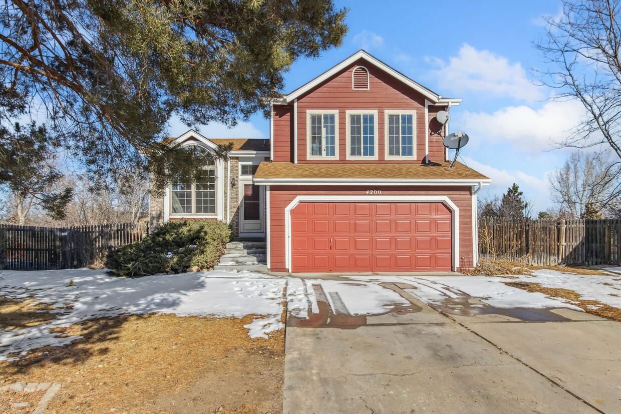 Primary Photo - Updated 3-Bedroom Home