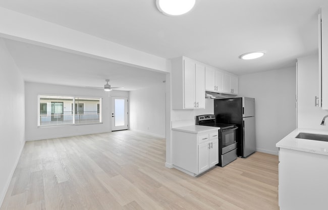 Foto del edificio - 14437 Telegraph Rd