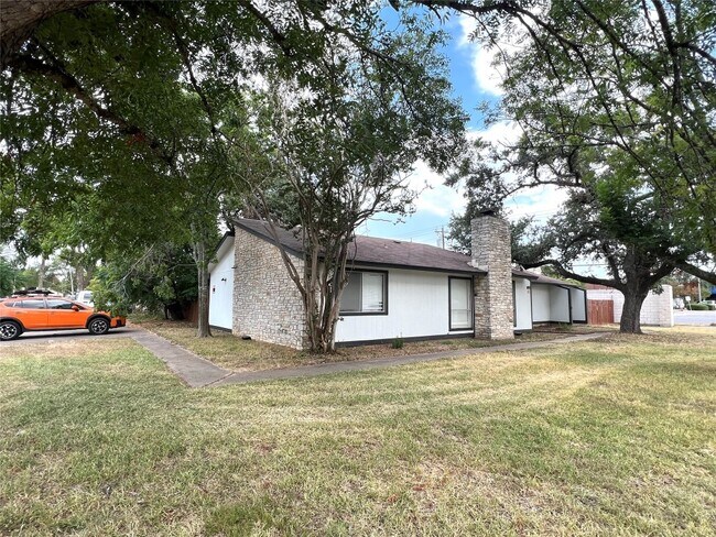 Foto del edificio - 10407 Burmaster Ln