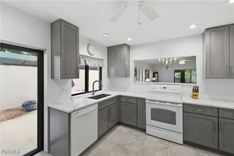 Building Photo - 5829 Wild Fig Ln