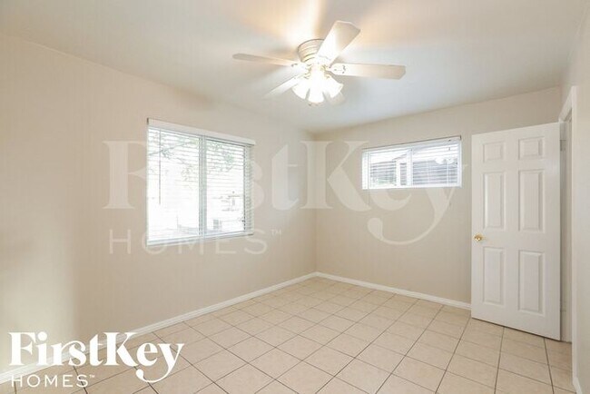 Foto del edificio - 3418 N 23rd Ave