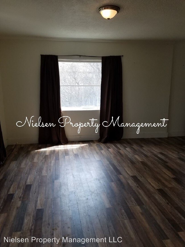 Building Photo - 2 br, 1 bath House - 2106 Silverbow Blvd