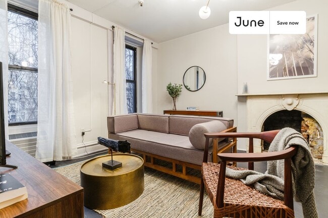 Photo - 334 W 46th St Apartment