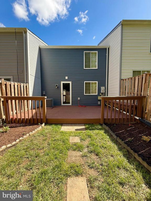 Building Photo - 8440 Rocky Knob Ct