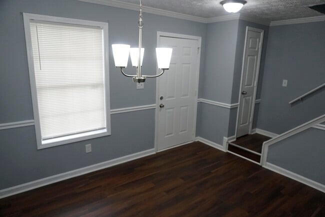 Foto del edificio - 5489 Park Pl