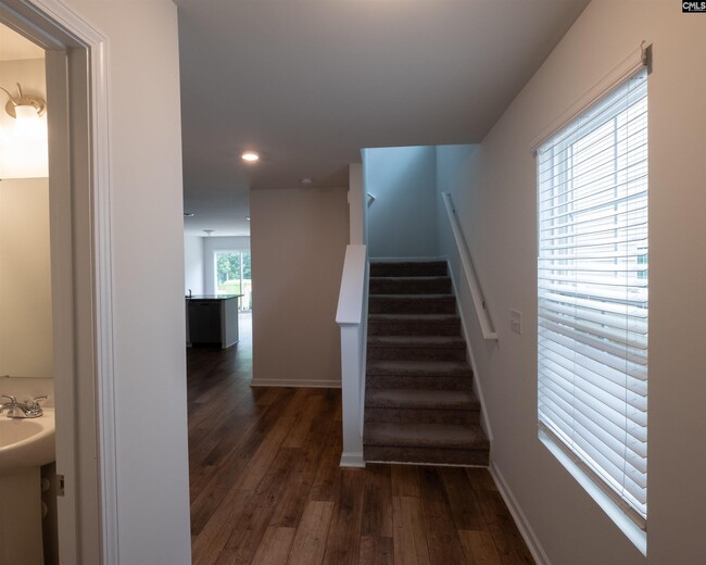 Building Photo - 144 Kings Parish Ct
