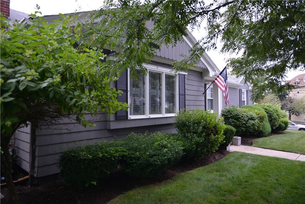 Primary Photo - 87 Glover St