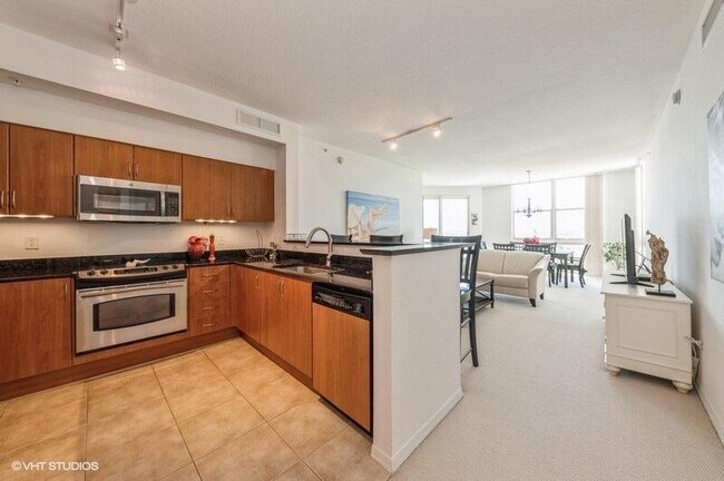 Foto del edificio - 806 E Windward Way
