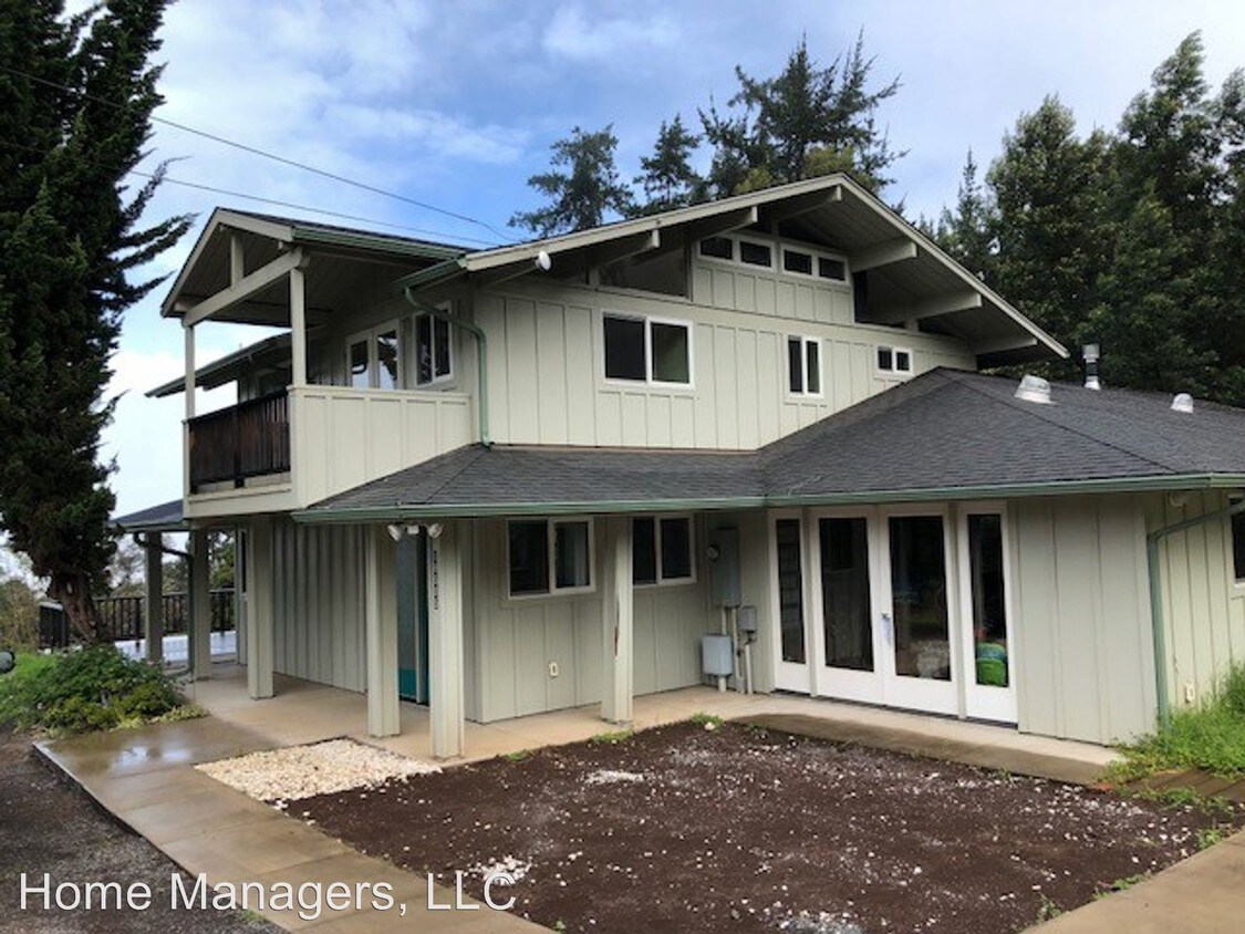 2 br, 2 bath House 18505 Haleakala Highway House Rental in Kula, HI