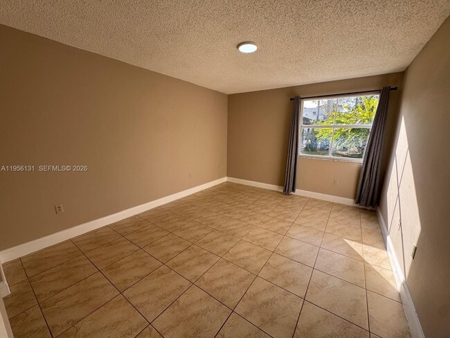 Foto del edificio - 4654 NW 97th Pl
