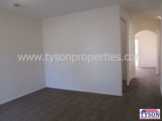 Building Photo - 1403 Laguna Ct NE