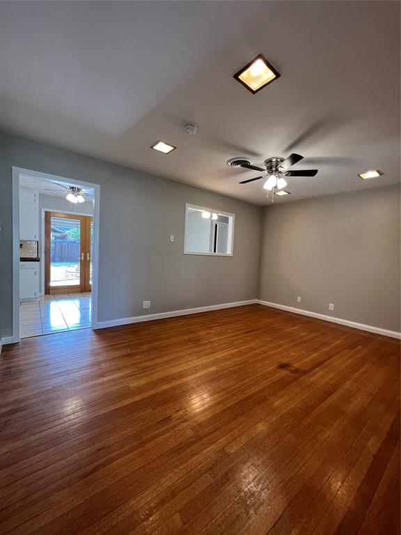 Foto del edificio - 1838 Mill Creek Dr