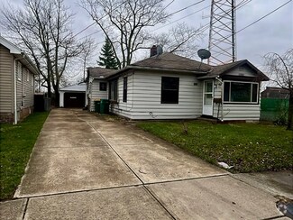 Building Photo - 5733 Longwood Ave