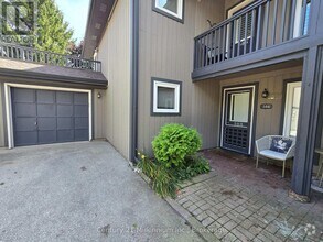 Building Photo - 384-384 Mariners Way