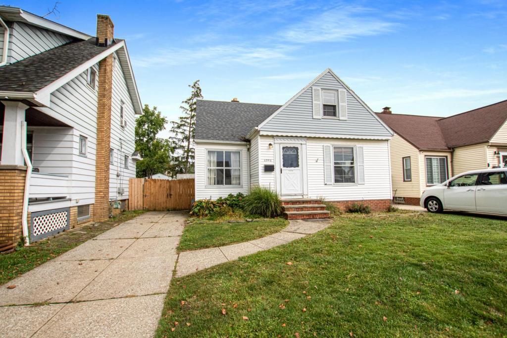 Primary Photo - 6206 Alber Ave