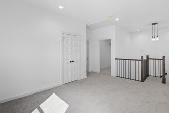 Building Photo - 2924 El Fenice Ln