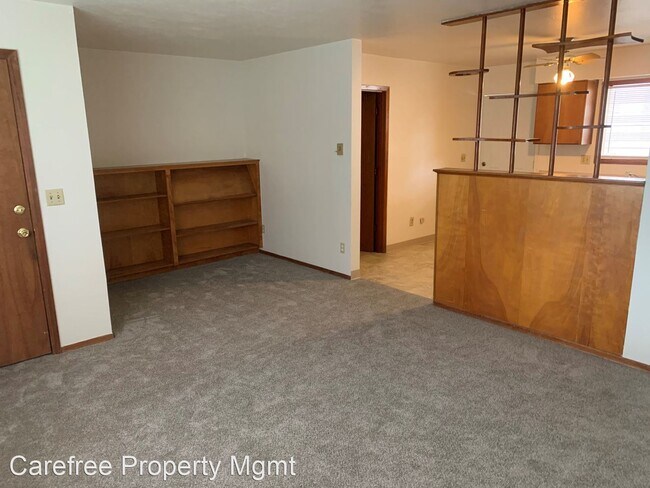 Building Photo - 2 br, 1 bath House - 3202 SE Francis Street