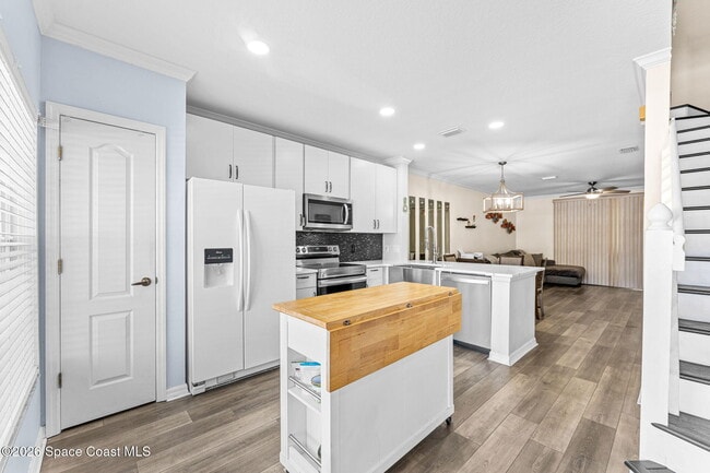 Building Photo - 1381 Hampton Park Ln