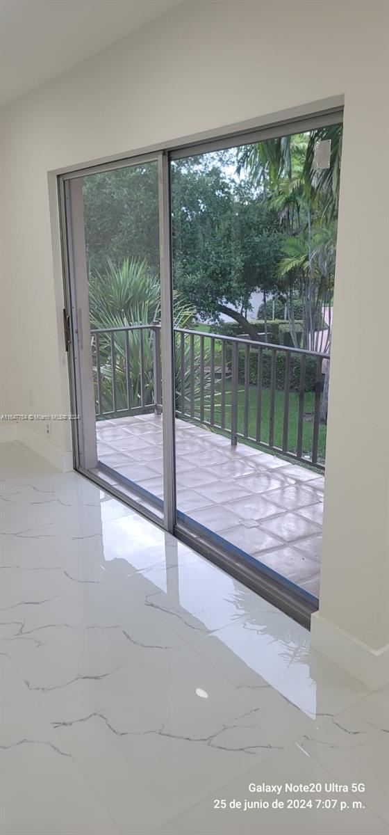 Foto del edificio - 9402 SW 77th Ave