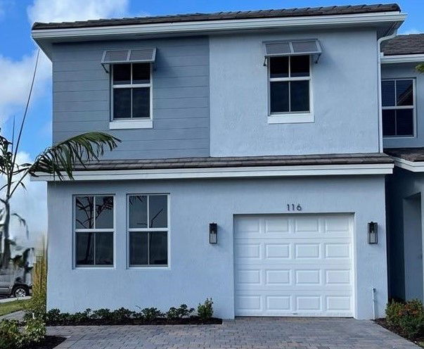 Photo - 116 NE 13th St Townhome