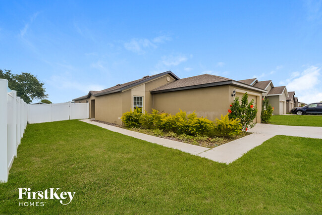 Building Photo - 437 Kensington View Dr